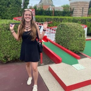 Meet your Posher, Catherine